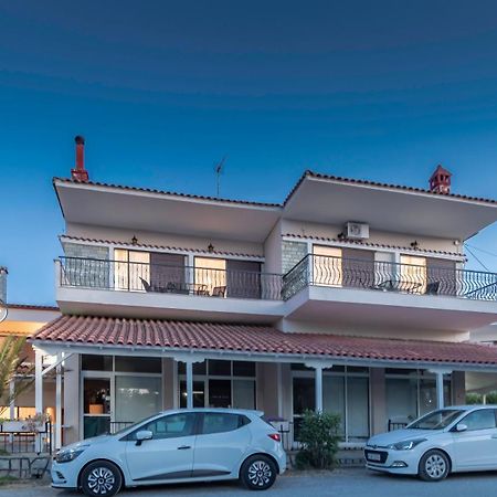 Properstay 101 - Casa Leonardo Chalkidiki Polychrono Bagian luar foto