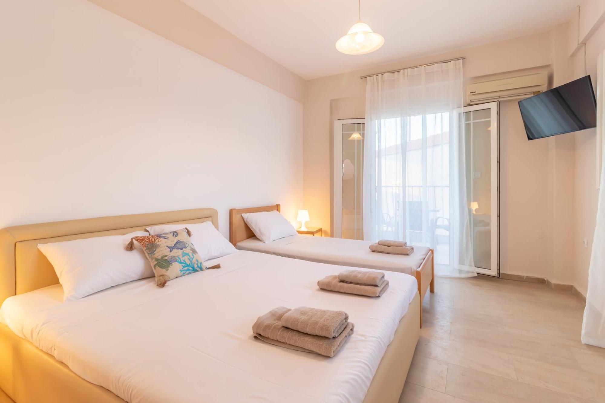 Properstay 101 - Casa Leonardo Chalkidiki Polychrono Bagian luar foto