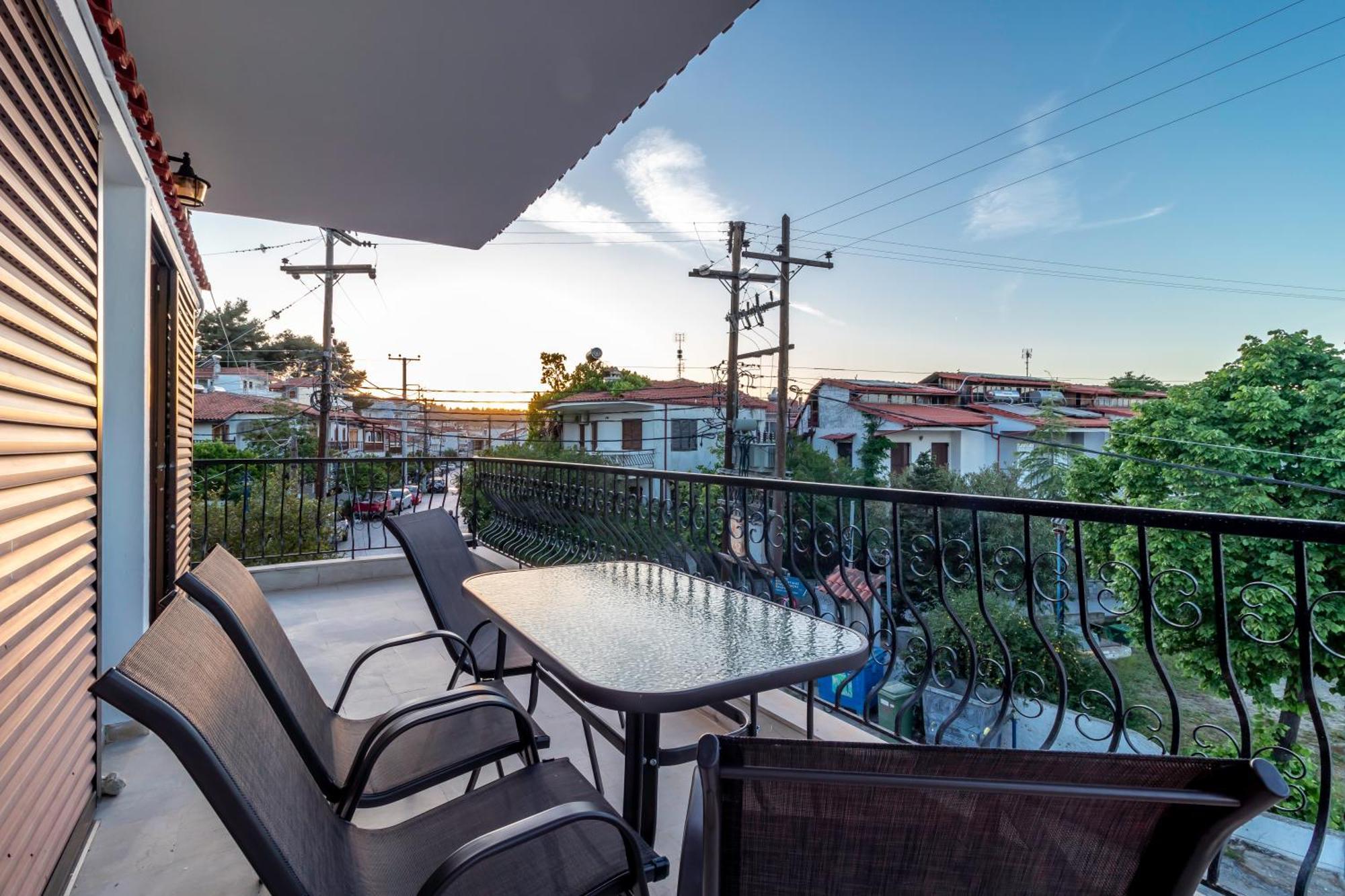 Properstay 101 - Casa Leonardo Chalkidiki Polychrono Bagian luar foto